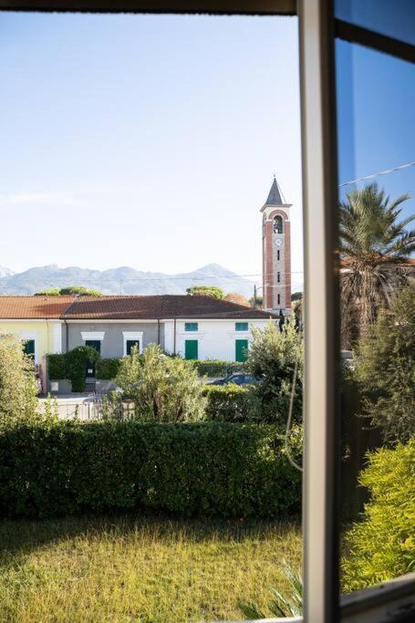 Art Of Living 100 Meters From The Sea. Leilighet Marina di Pietrasanta Eksteriør bilde